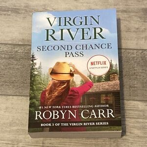 Virgin River: Second Chance Pass by Robyn Carr - Light Blue Cover